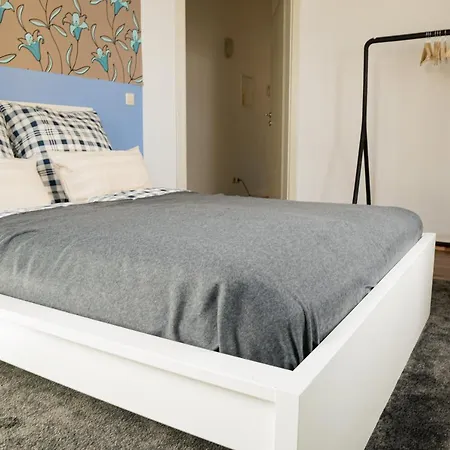 Fullhouse - Halle - T29 Comfort 아파트